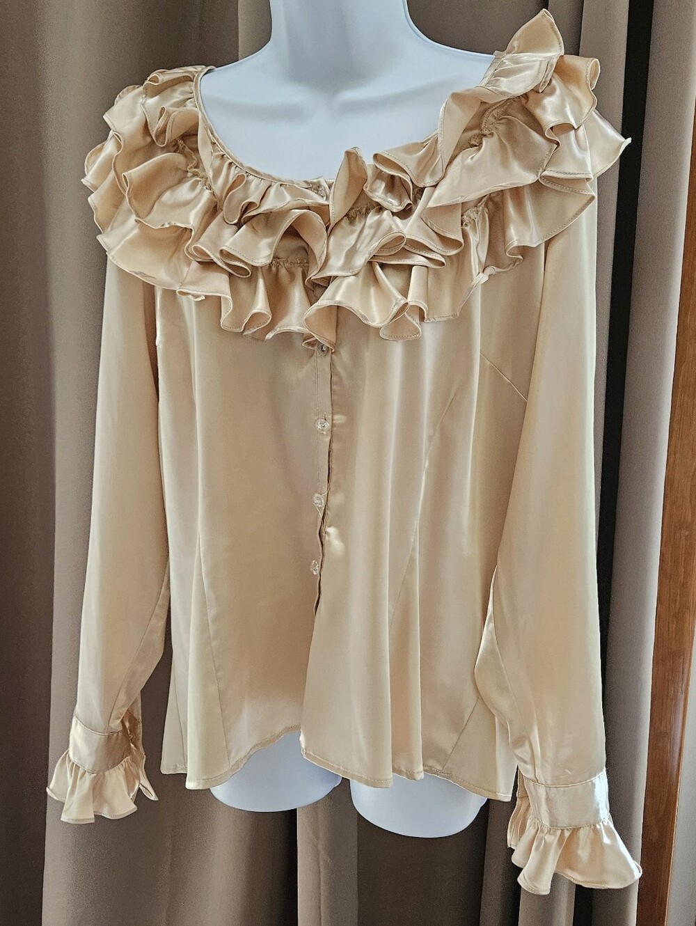 NWOT Marc Bouwer Ruffle Blouse Champagne Beige Cottagecore Coquette